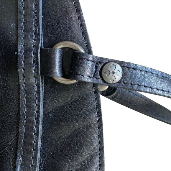 Patricia Nash Shoulder Bag Black Leather Minimalist Everyday Wear Tote NWT $199 - Picture 7 of 16